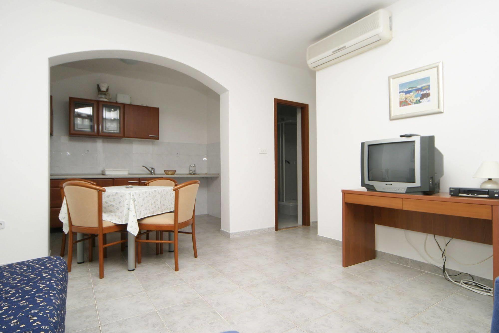 Apartments ปูชิสชา ภายนอก รูปภาพ